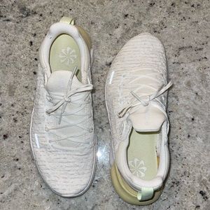 Women’s Nike free run 5.0